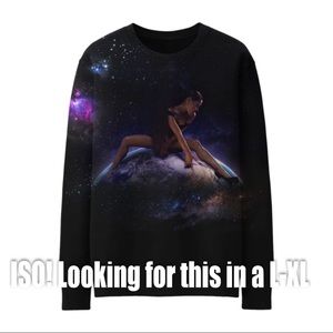 Ariana Grande Globe Crewneck